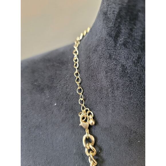 Women's Statement Geometric Pendant Necklace With Lobster Clasp In Black Gold - Picture 6 of 6